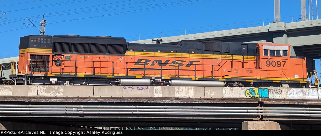 BNSF 9097